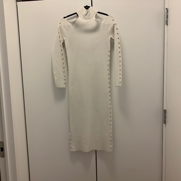 Alice & Olivia Kahlo Studded Shoulder-Cutout Dress - Picture 5 of 12